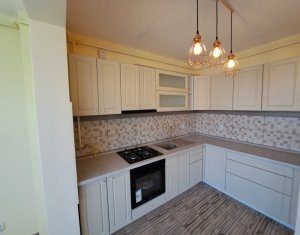 Apartment 3 rooms for sale in Floresti