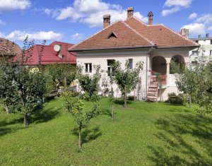 Ház 5 szobák eladó on Cluj-napoca, Zóna Andrei Muresanu