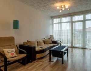 Apartment 3 rooms for sale in Floresti