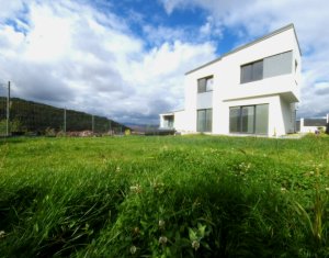 Casa individuala ultrafinisata, zona Vivo, Floresti