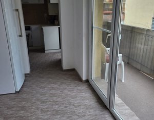 Vanzare apartament 68 mp, 3 camere