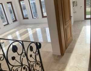 House 5 rooms for sale in Apahida