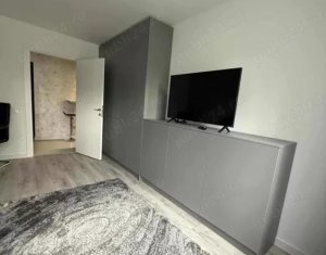Apartament in Plopilor cu 2 camere, zona Platinia