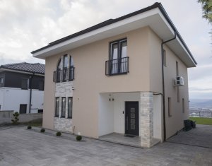 House 4 rooms for sale in Dezmir