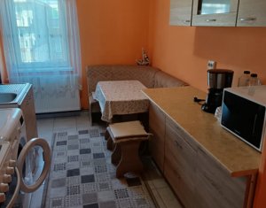 Lakás 2 szobák eladó on Apahida