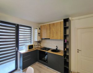 Apartment 3 rooms for sale in Floresti