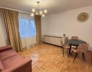 Appartement 4 chambres à vendre dans Cluj-napoca, zone Manastur