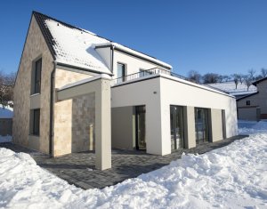 De vanzare casa compartimentata ideal in Feleacu