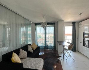 Apartament cu 2 camere, zona Centrala