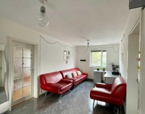 Apartment 4 rooms for sale in Cluj-napoca, zone Manastur