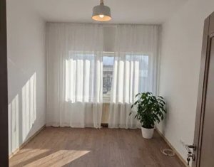 Appartement 3 chambres à louer dans Cluj-napoca, zone Centru
