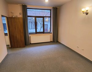 Bureau à louer dans Cluj-napoca, zone Centru