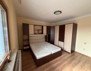 Casa individuala de inchiriat, strada Bobalnei, 800 euro!