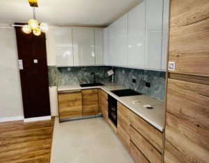 Apartament 2 camere, central Floresti