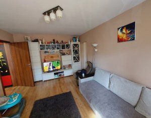 Lakás 4 szobák eladó on Cluj-napoca, Zóna Manastur