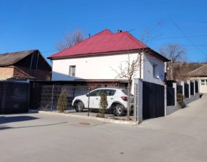 Maison 3 chambres à vendre dans Chinteni