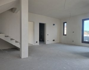 Casa P+M, living, 3 dormitoare, teren in proprietate, Apahida/Campenesti