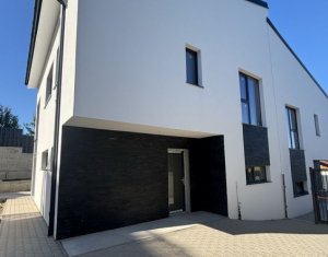 Casa cuplata in Dezmir zona centrala