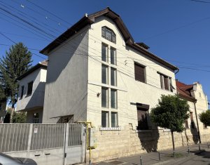 Lakás 5 szobák eladó on Cluj-napoca, Zóna Centru