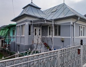 House 3 rooms for sale in Moldovenesti