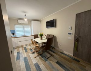 Apartament de lux 3 camere, totul nou, semicentral, strada Nasaud