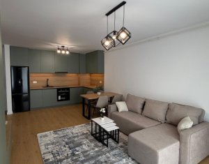 Apartment 3 rooms for sale in Floresti