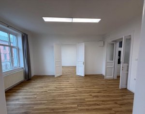 Appartement 4 chambres à louer dans Cluj-napoca