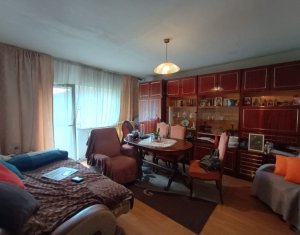 Apartment 4 rooms for sale in Cluj-napoca, zone Dambul Rotund