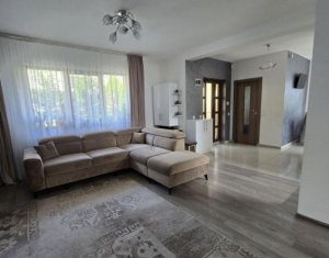 Maison 4 chambres à vendre dans Floresti