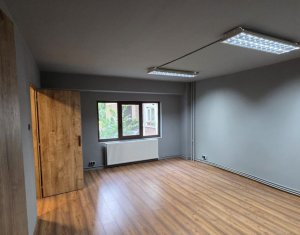 Apartament cu 1 camera, semicentral, zona Cipariu 
