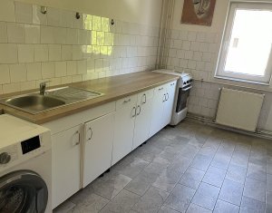 Lakás 3 szobák kiadó on Cluj-napoca, Zóna Intre Lacuri