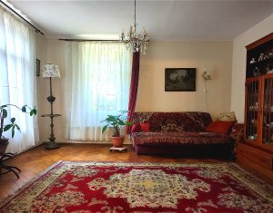Casa calcan, cart Gheorgheni, 5 camere, 2 bai, garaj, anexe, curte