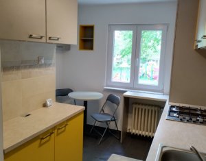 Appartement 3 chambres à vendre dans Cluj-napoca, zone Manastur