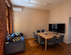 Bureau à louer dans Cluj-napoca, zone Centru