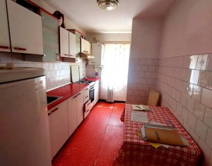 Lakás 4 szobák eladó on Cluj-napoca, Zóna Manastur