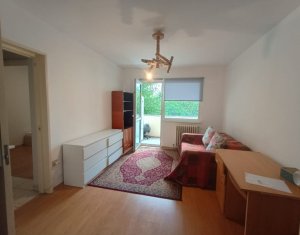 Vanzare apartament cu 3 camere str Fantanele