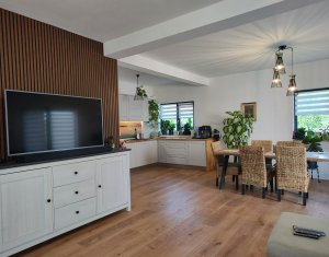 Maison 4 chambres à vendre dans Apahida