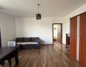 Apartament cu 3 camere in zona Vivo