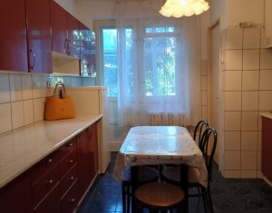 Appartement 3 chambres à vendre dans Cluj-napoca, zone Grigorescu