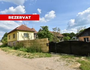 House 4 rooms for sale in Aghiresu